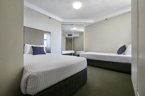 Novotel Surfers Paradise - Accommodation Broadbeach 12