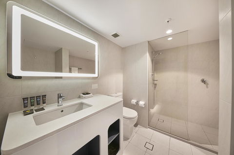 Novotel Surfers Paradise - Accommodation Broadbeach 16