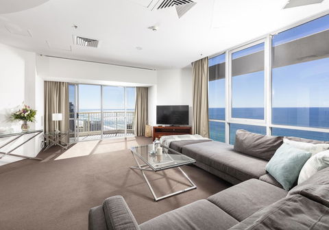 Novotel Surfers Paradise - Accommodation Broadbeach 3