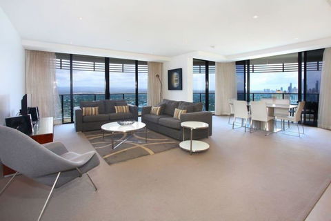 Luxury 3 Bedroom In Heart Of Broadbeach - Accommodation Broadbeach 3
