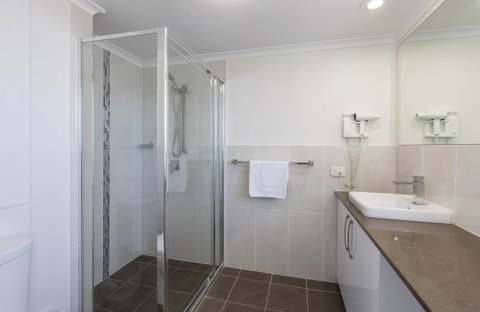 South Pacific Plaza - Official - Accommodation Broadbeach 9