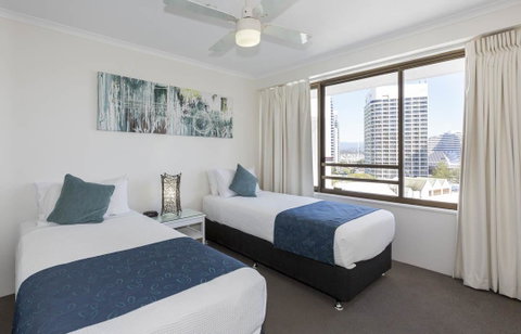 South Pacific Plaza - Official - Accommodation Broadbeach 11