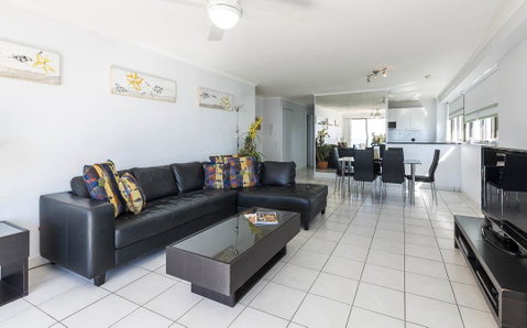 South Pacific Plaza - Official - Accommodation Broadbeach 18