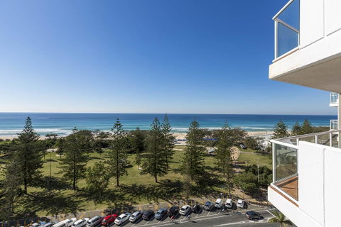 South Pacific Plaza - Official - Accommodation Broadbeach 13