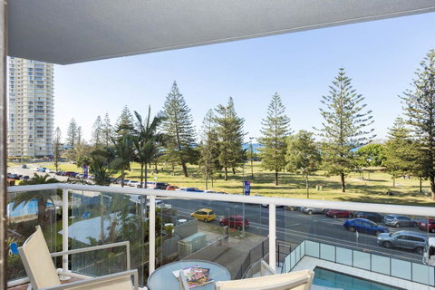 South Pacific Plaza - Official - Accommodation Broadbeach 43