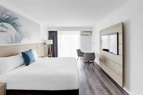 Novotel Cairns Oasis Resort - Accommodation Broadbeach 6