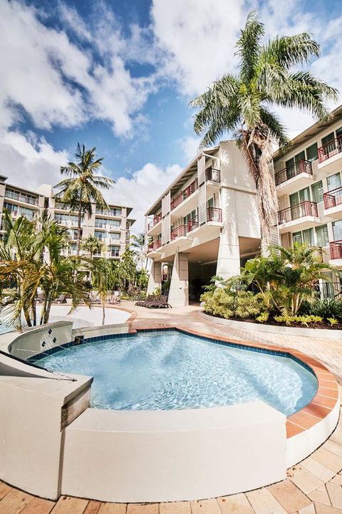 Novotel Cairns Oasis Resort - Accommodation Broadbeach 20