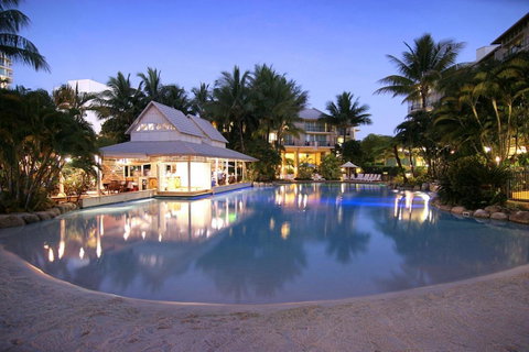 Novotel Cairns Oasis Resort - Accommodation Broadbeach 28