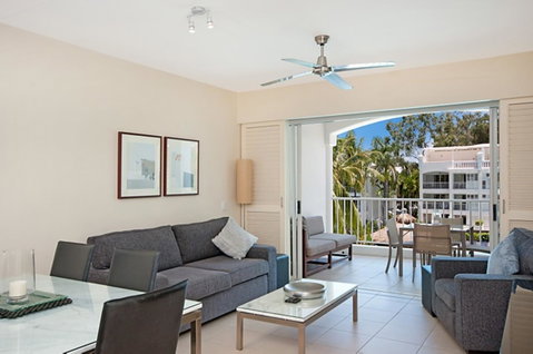 5231 BEACH CLUB PENTHOUSE - Accommodation Broadbeach 0