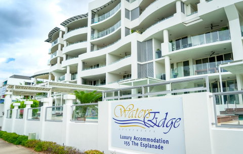Waters Edge Apartment Cairns - Accommodation Broadbeach 1