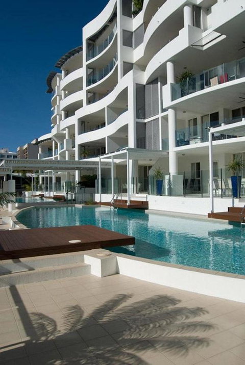 Waters Edge Apartment Cairns - Accommodation Broadbeach 9