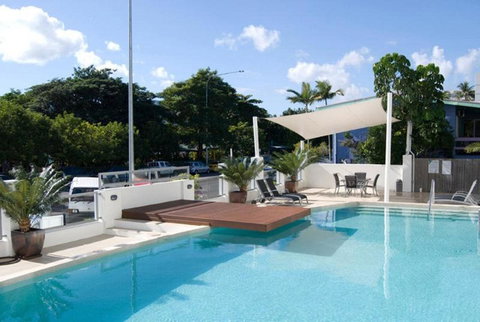 Waters Edge Apartment Cairns - Accommodation Broadbeach 7