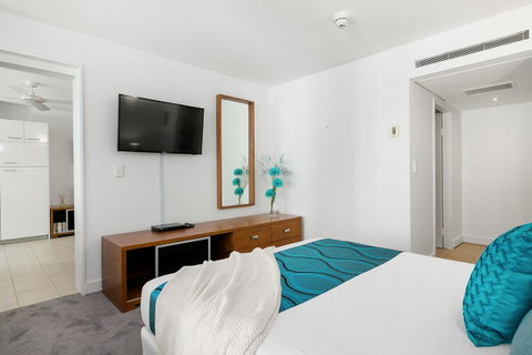 Palm Cove Beach Apartment - Accommodation Broadbeach 15
