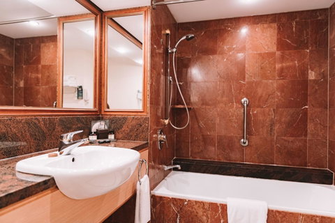 Pullman Cairns International - Accommodation Broadbeach 17