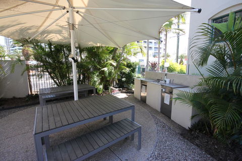 Aruba Beach Resort - Accommodation Broadbeach 11