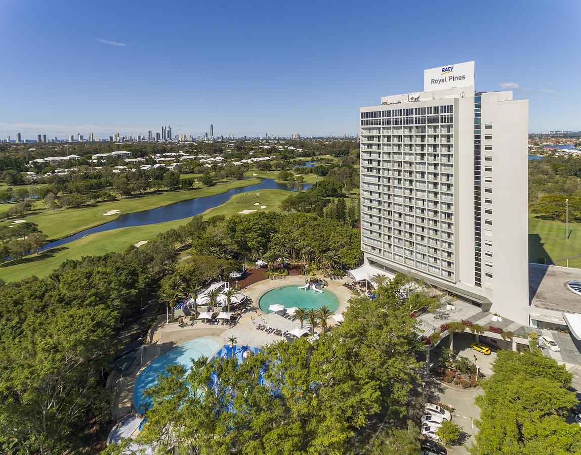 Ashmore QLD Accommodation Broadbeach