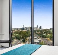 Essence Suites Taringa - Accommodation Broadbeach