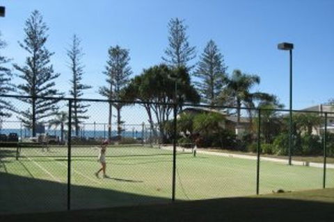 Burleigh Beach Tower - Accommodation Broadbeach 10