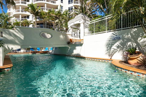 ULTIQA Burleigh Mediterranean Resort - Accommodation Broadbeach 12