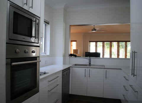 BeachView Apartments At Villa Paradiso - Accommodation Broadbeach 16