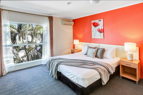 Coral Tree Inn - Accommodation Broadbeach 1