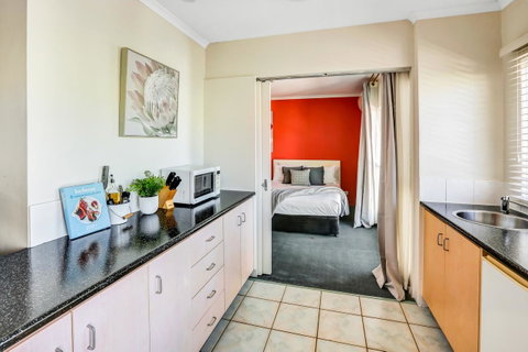 Coral Tree Inn - Accommodation Broadbeach 27