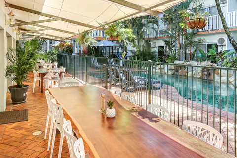 Coral Tree Inn - Accommodation Broadbeach 22