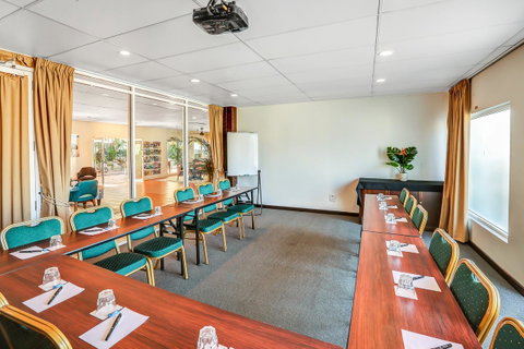 Coral Tree Inn - Accommodation Broadbeach 9