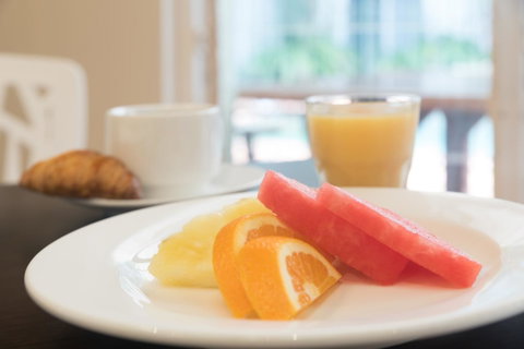 Coral Tree Inn - Accommodation Broadbeach 35