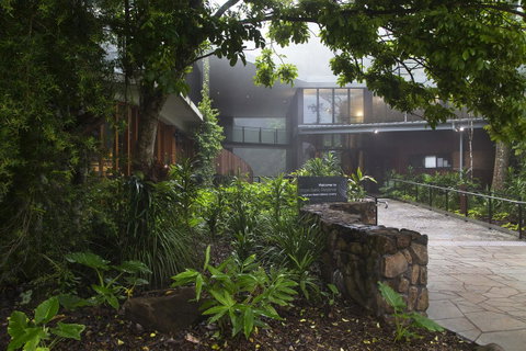 Bower 63 - Accommodation Broadbeach 37