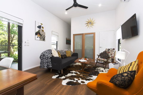 Bower 63 - Accommodation Broadbeach 4