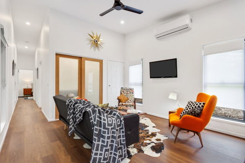 Bower 63 - Accommodation Broadbeach 5