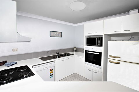 Key Largo Holiday Apartments - Accommodation Broadbeach 6