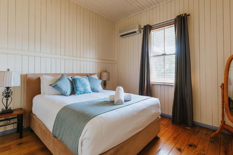 Apple Blossom Cottages - Accommodation Broadbeach 8