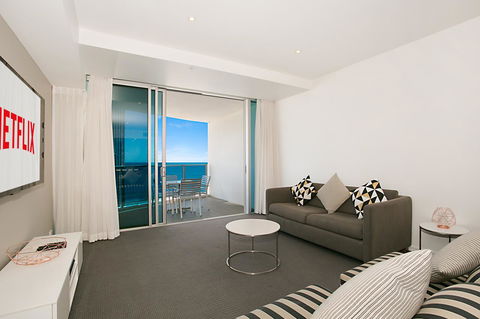 Number 1 H Residences - WiFi, Parking & More By Gold Coast Holidays - Accommodation Broadbeach 0