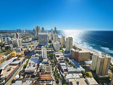 Number 1 H Residences - WiFi, Parking & More By Gold Coast Holidays - Accommodation Broadbeach 22