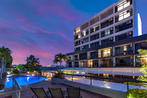 Sunshine Tower Hotel - Accommodation Broadbeach 3