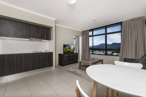 Sunshine Tower Hotel - Accommodation Broadbeach 20