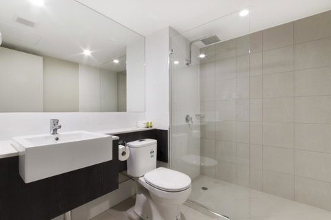 Sunshine Tower Hotel - Accommodation Broadbeach 16