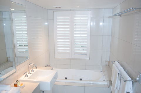 Oxygen Apartments - Accommodation Broadbeach 25