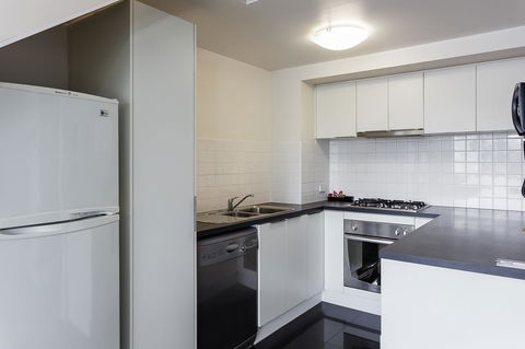 Oxygen Apartments - Accommodation Broadbeach 23