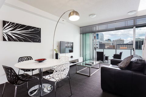 Oxygen Apartments - Accommodation Broadbeach 2