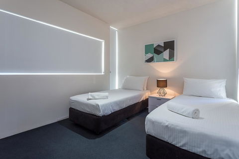 Oxygen Apartments - Accommodation Broadbeach 21