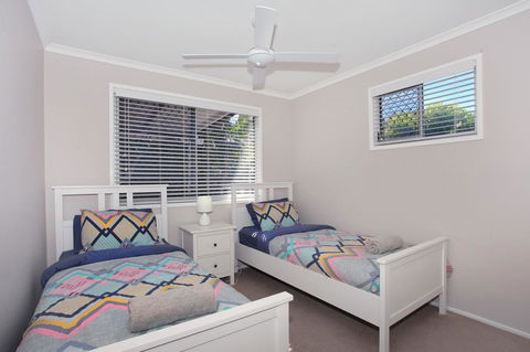 6 Botany Court Marcoola Beach - Pet Friendly 500 Bond - Accommodation Broadbeach 2
