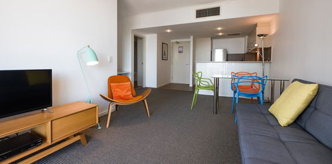 Swell Resort Burleigh Heads - Accommodation Broadbeach 11