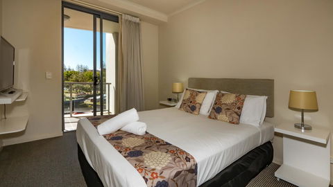 Swell Resort Burleigh Heads - Accommodation Broadbeach 34