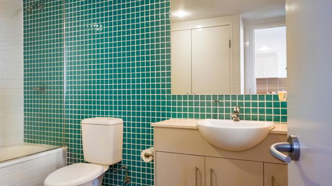 Swell Resort Burleigh Heads - Accommodation Broadbeach 41