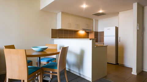 Swell Resort Burleigh Heads - Accommodation Broadbeach 4