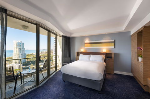 Sofitel Gold Coast Broadbeach - Accommodation Broadbeach 8