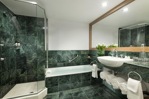 Sofitel Gold Coast Broadbeach - Accommodation Broadbeach 2